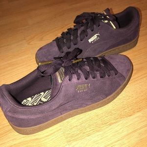 PUMA Suede shoe